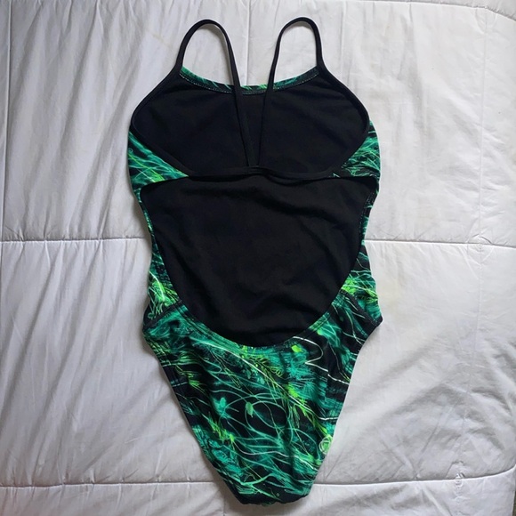 TYR cutoutfit one piece printed-28 - Picture 2 of 7